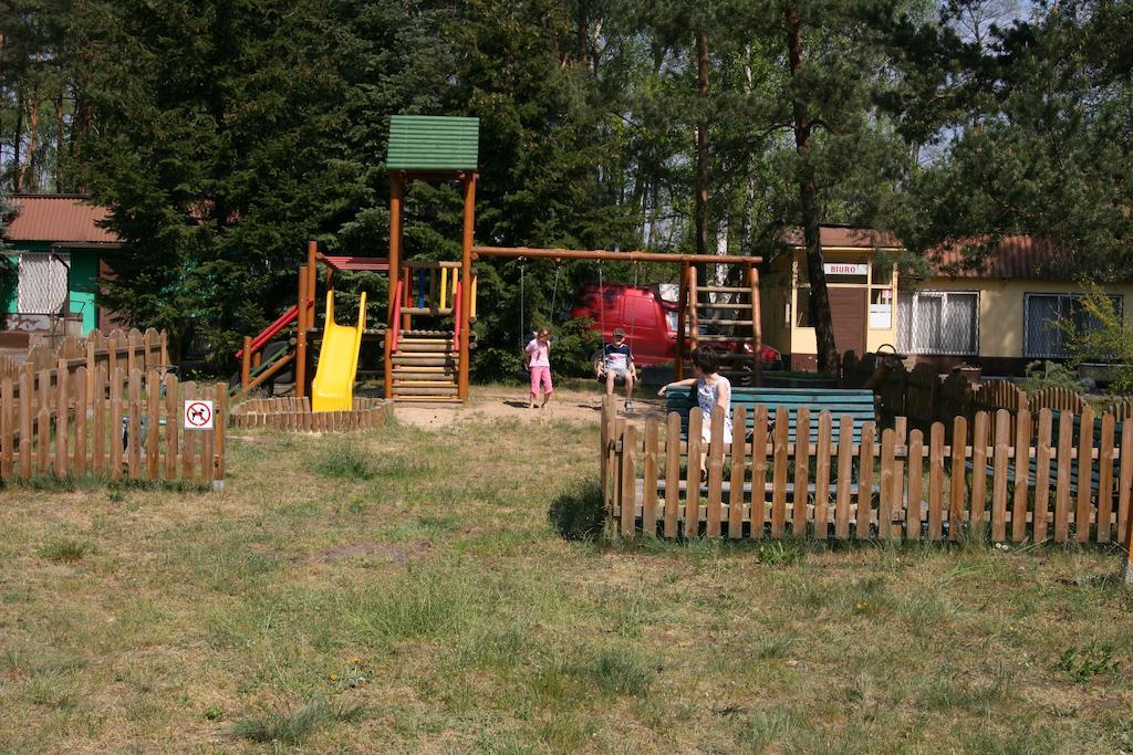 Osrodek Wypoczynkowy Jelonek Hotel Wolsztyn Buitenkant foto