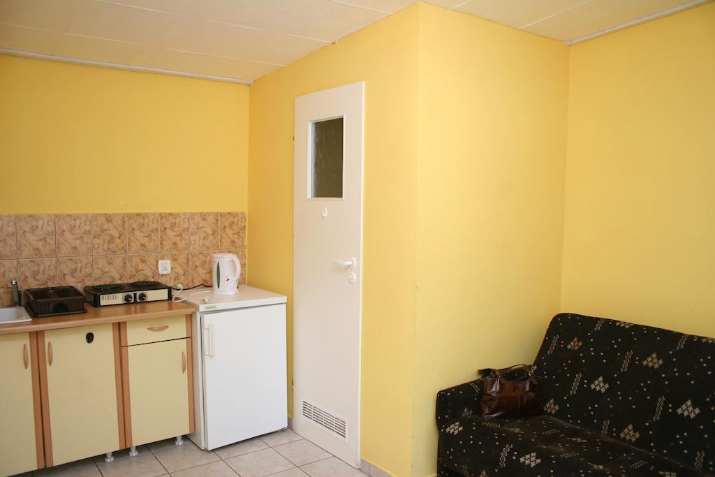 Osrodek Wypoczynkowy Jelonek Hotel Wolsztyn Kamer foto