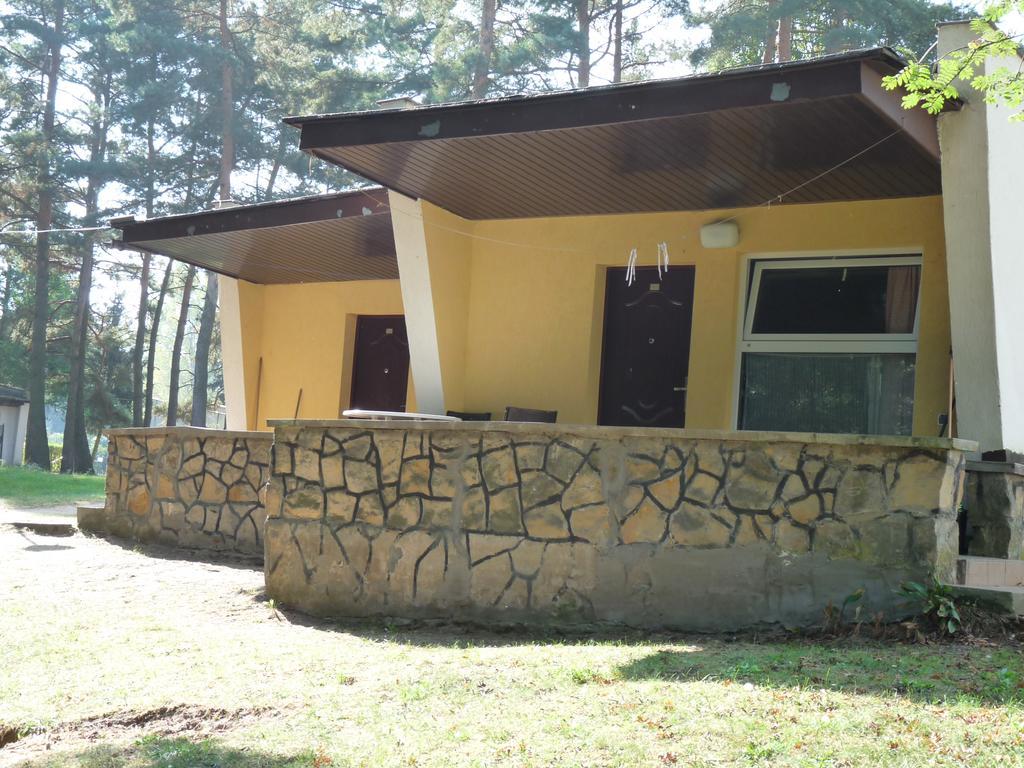 Osrodek Wypoczynkowy Jelonek Hotel Wolsztyn Buitenkant foto